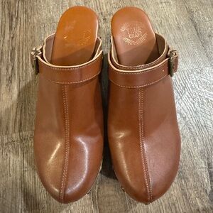 New without tags true craft brand clogs